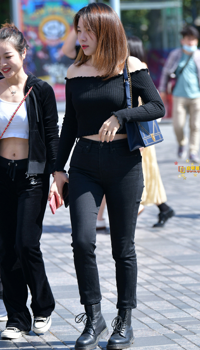 街拍环肥燕瘦的新潮紧身裤长腿女神[VZ-OF56]